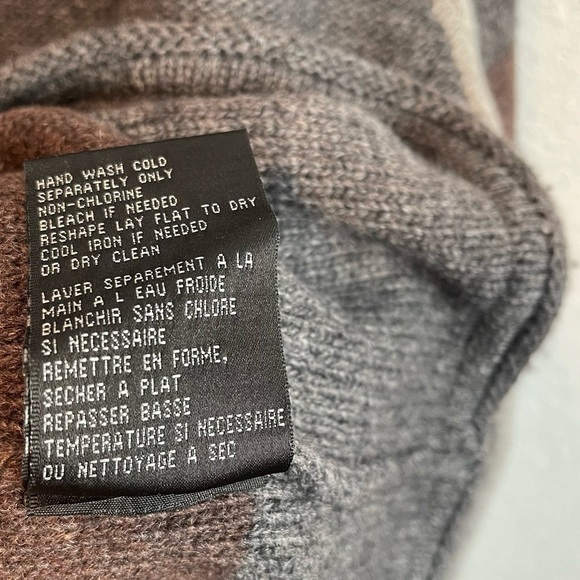 Rogue Striped Wool Blend Scoop Crewneck Pull Over Sweater Men's Size Medium - Picture 5 of 9